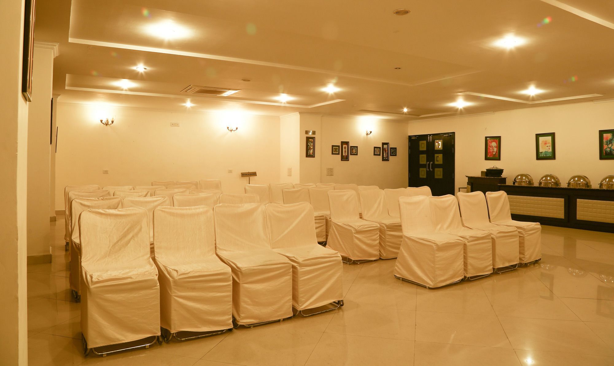 Hotel Treebo Trend Gk Conifer Dharamshala Exterior foto