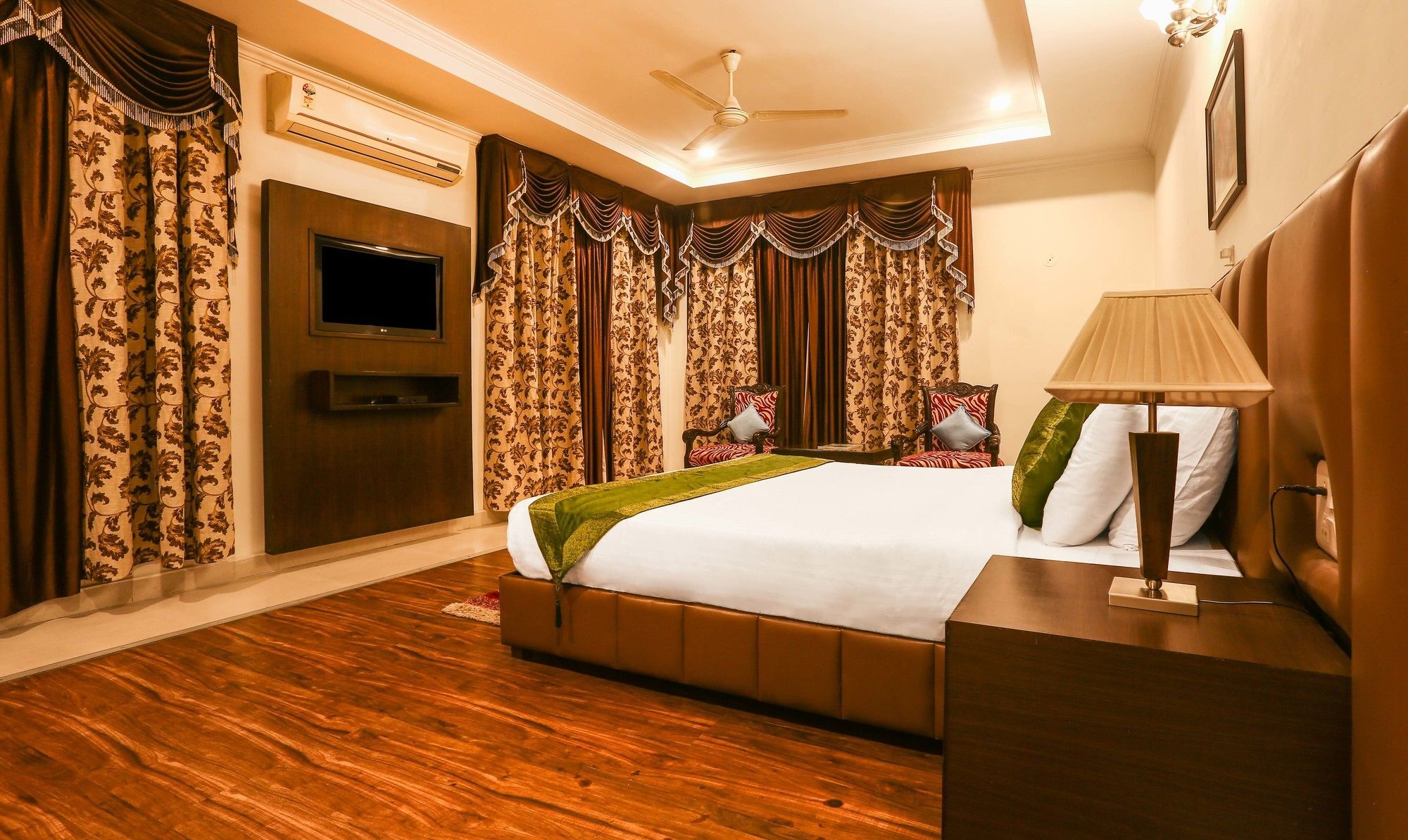 Hotel Treebo Trend Gk Conifer Dharamshala Exterior foto